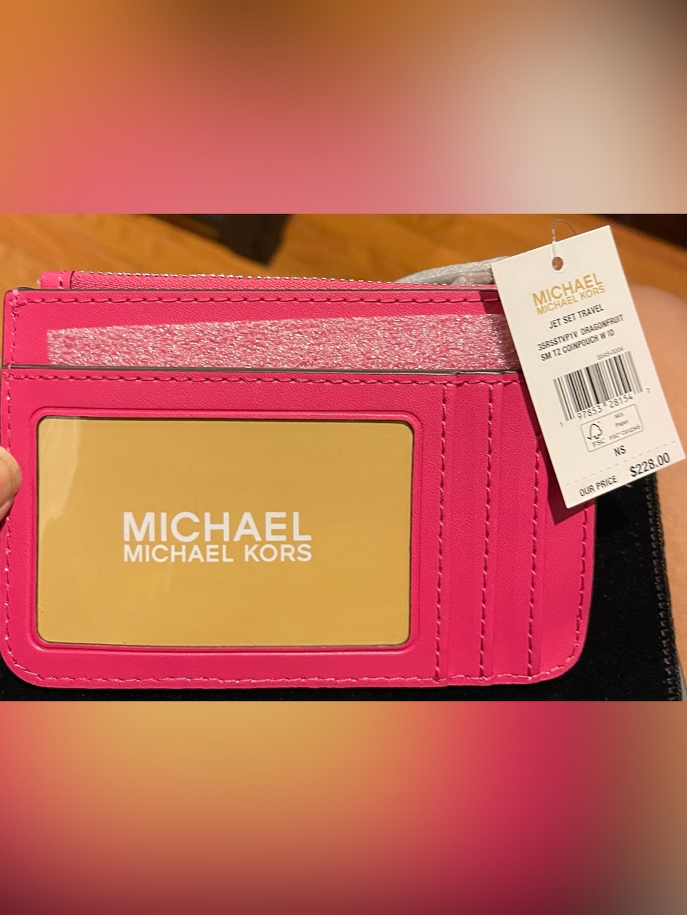 MICHAEL KORS Quilted Leather Coinpouch with ID Bright Pink with Silver Logo - Picture 2 of 5